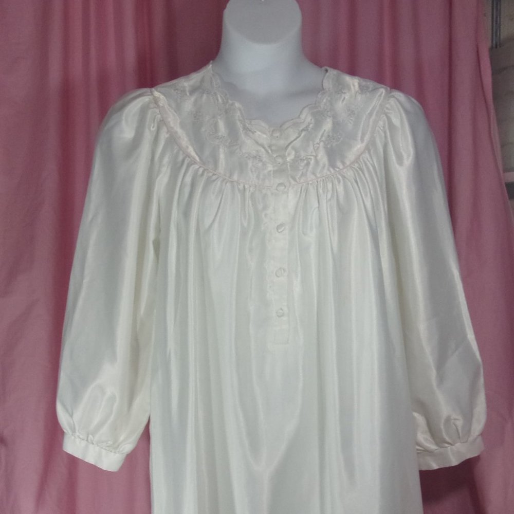 Aria Nightgown Long Satin Brushed Lined Size M